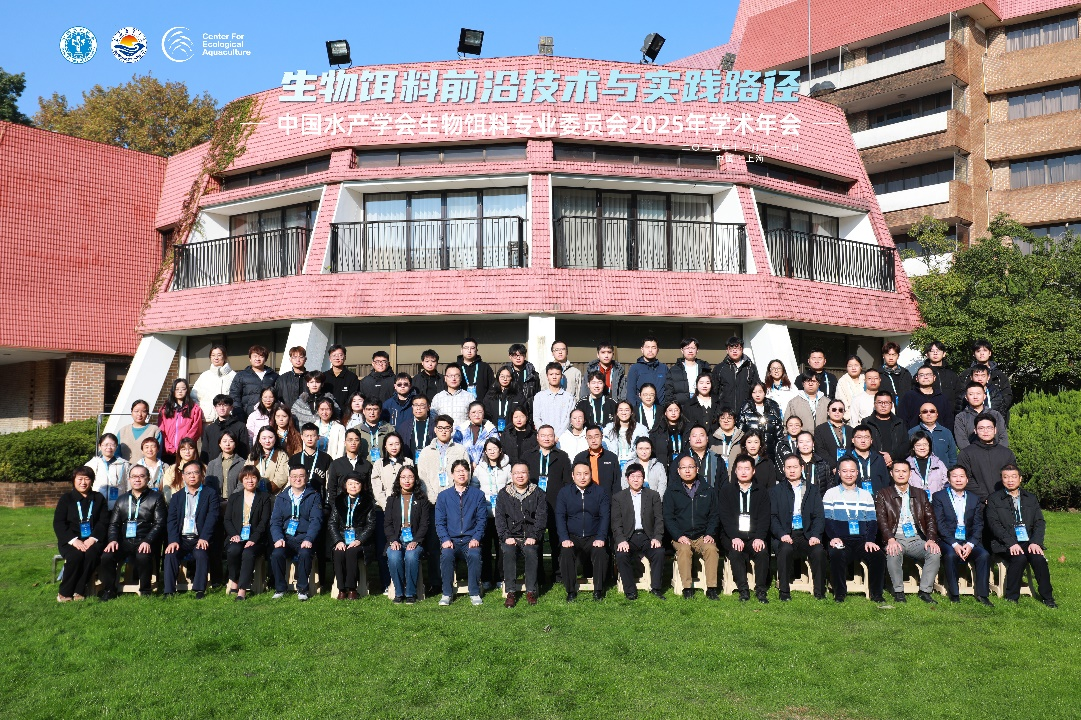 1763965218807066429.png 合影.png